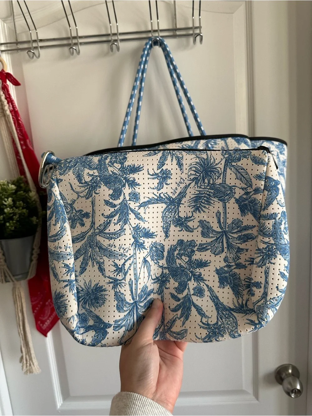 Blue Floral Print Everyday PopUps Tote with 2 pouches